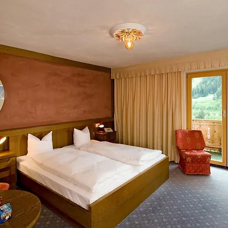 Olympia 3* Pettneu am Arlberg