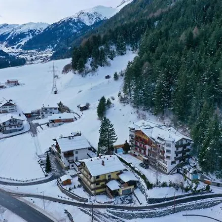 Olympia 3* Pettneu am Arlberg